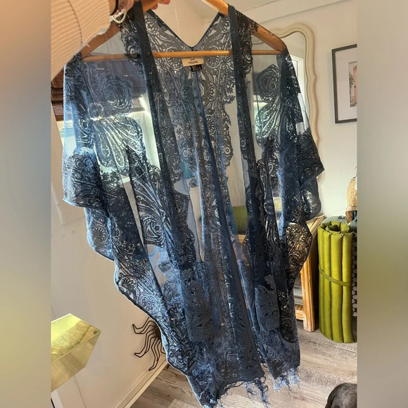 DAVID and YOUNG sheer blue cover up/ Shawl - Picture 3 of 10